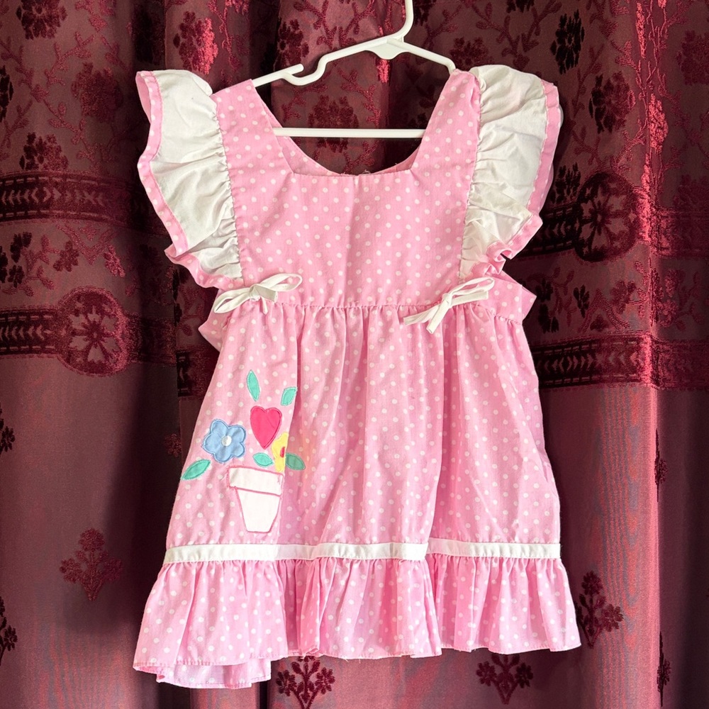 3/$20 Vintage Pink Polka Dot Apron Dress with Floral Embroidery Size 4T